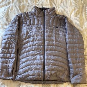 Light purple North Face light puffy jacket